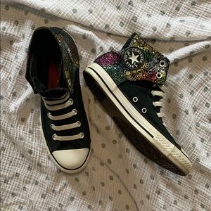 Converse Black High-Top Sneakers with Classic Design